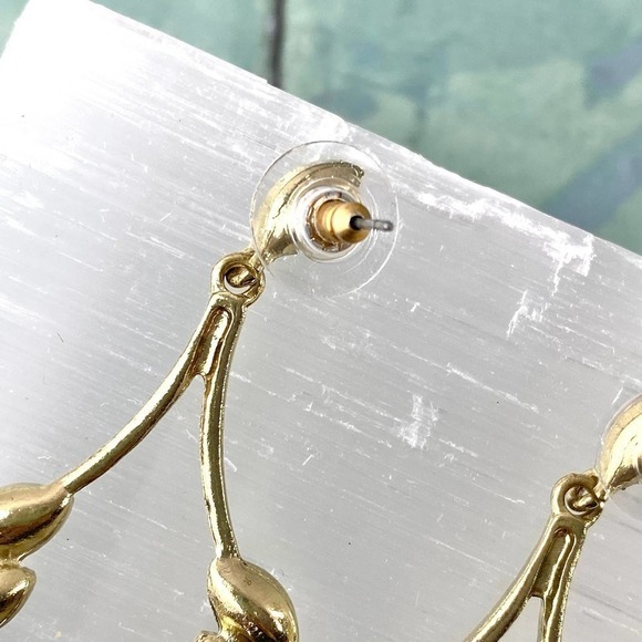 80s Vintage Green Marquise Pierced Drop Earrings - Picture 9 of 10